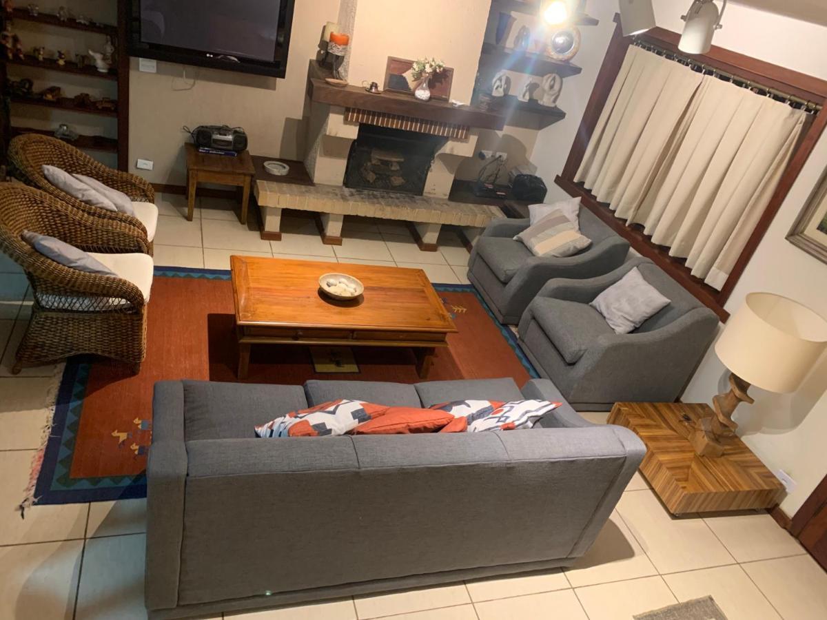 Linda Casa! Aconchegante E Com Otima Localizacao Villa Campos do Jordão Екстериор снимка